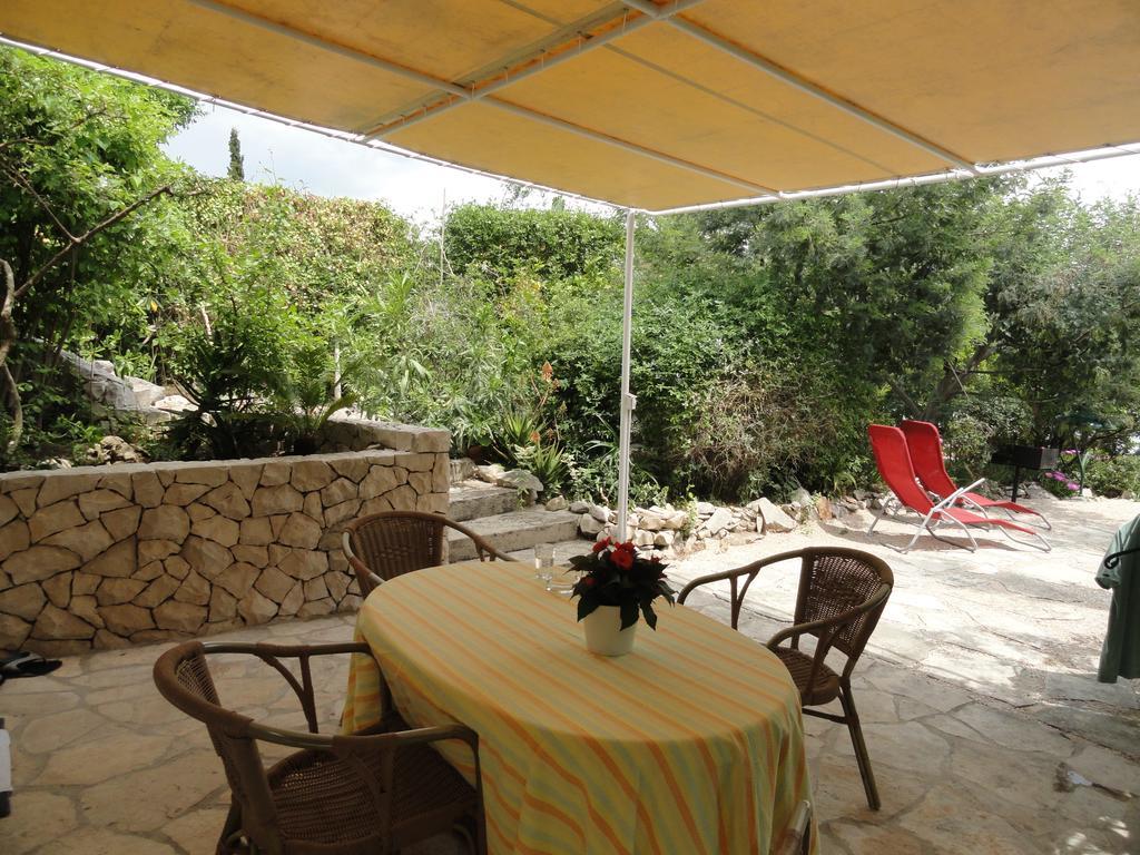 Apartments Grbin (Adults Only) Lumbarda Habitación foto