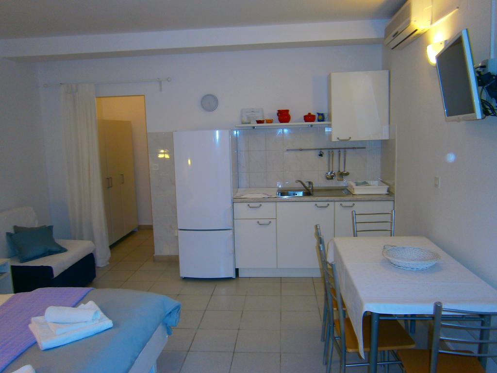Apartments Grbin (Adults Only) Lumbarda Exterior foto